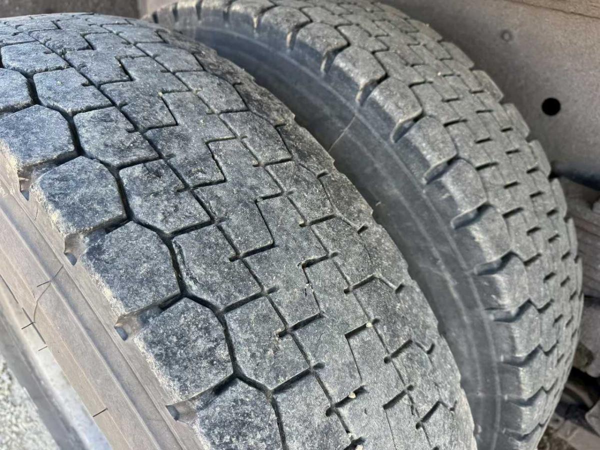 中古深ダンプ 日野 プロフィア