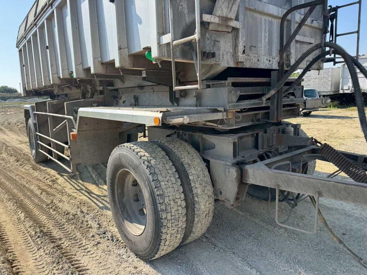 中古深ダンプ 日野 プロフィア