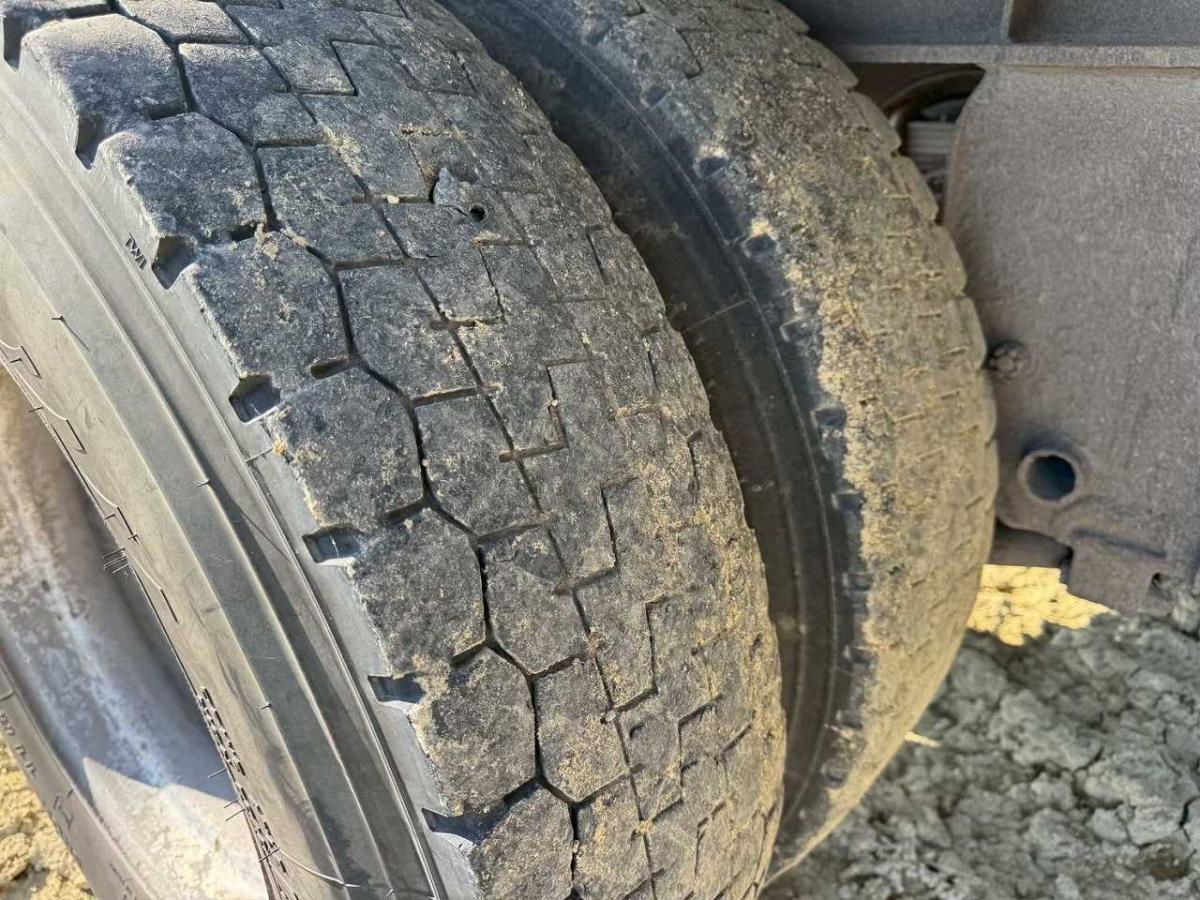 中古深ダンプ 日野 プロフィア