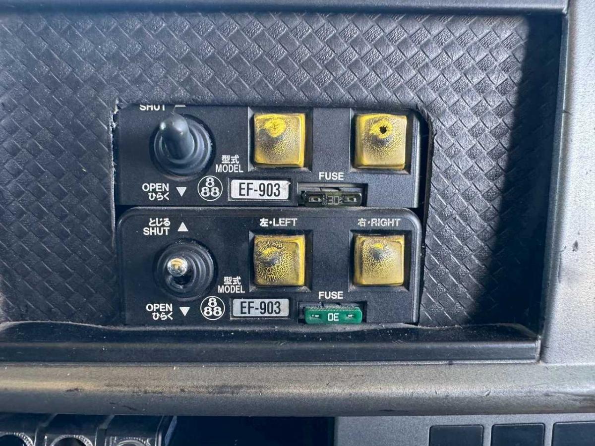 中古深ダンプ 日野 プロフィア