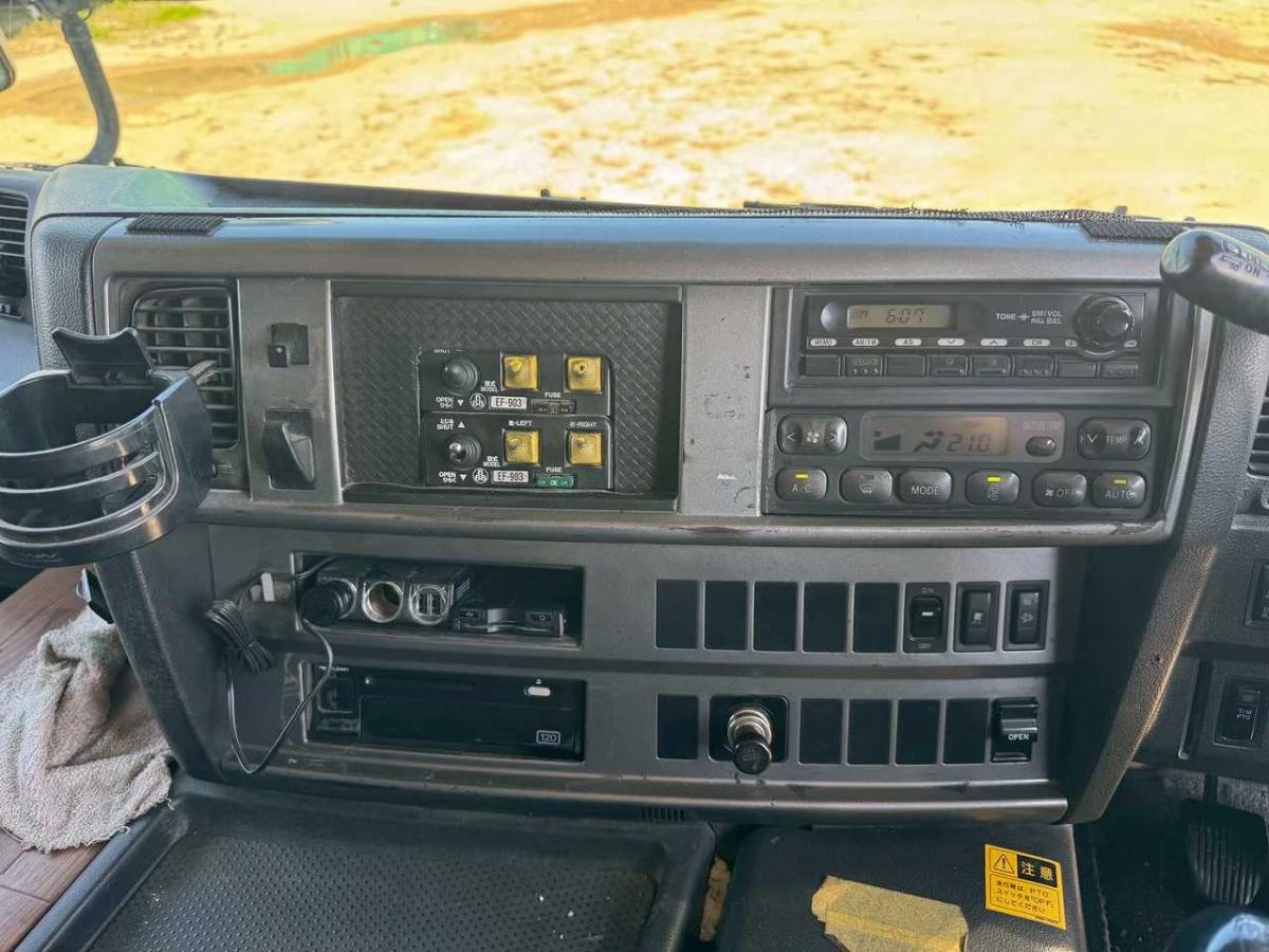 中古深ダンプ 日野 プロフィア