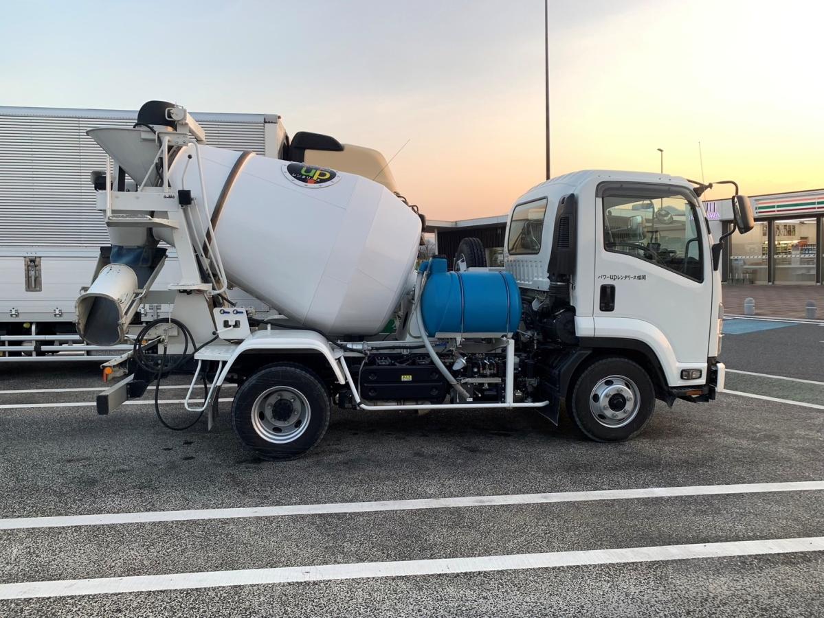 中古ミキサー車(生コン車) いすゞ フォワード