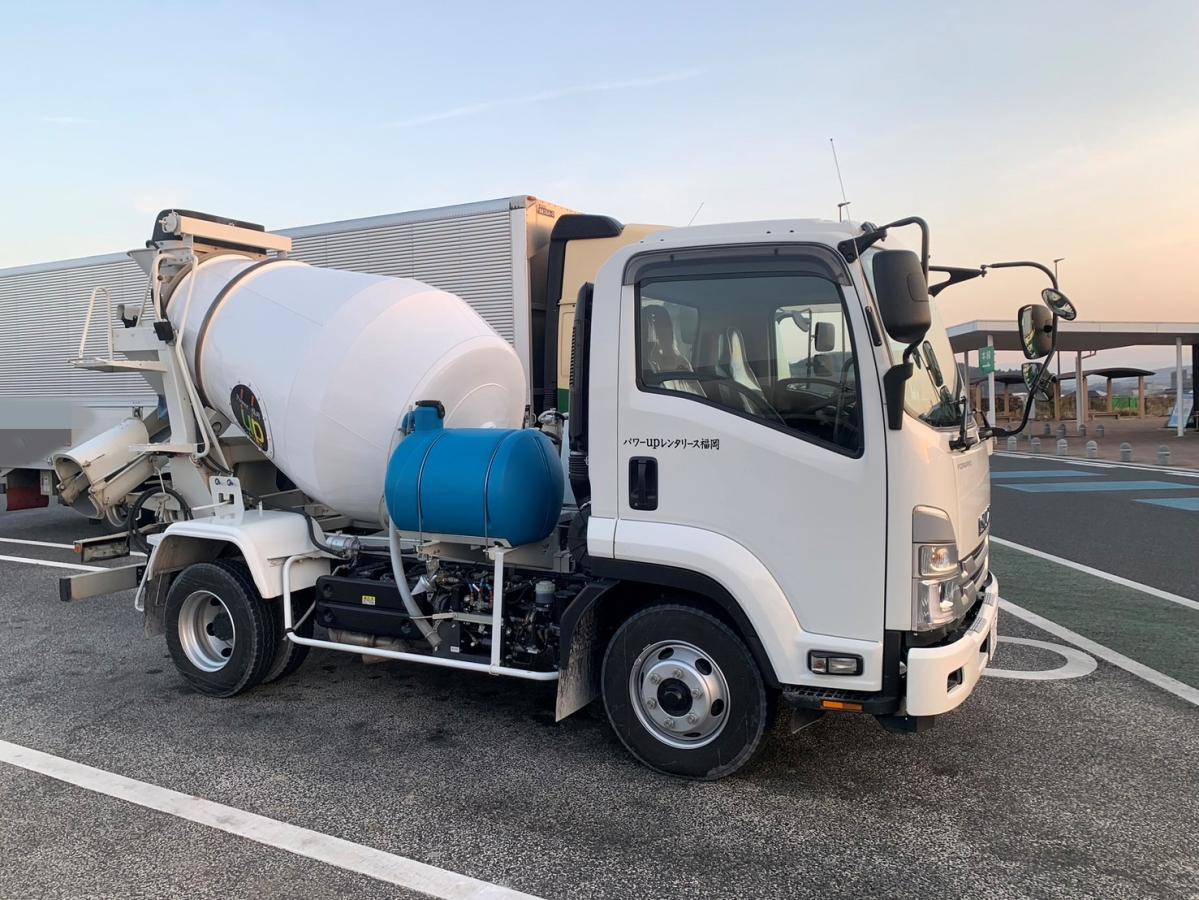 中古ミキサー車(生コン車) いすゞ フォワード