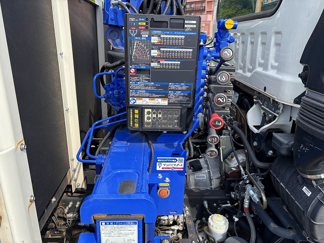 中古クレーン いすゞ フォワード