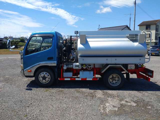 中古タンクローリー 日野 デュトロ