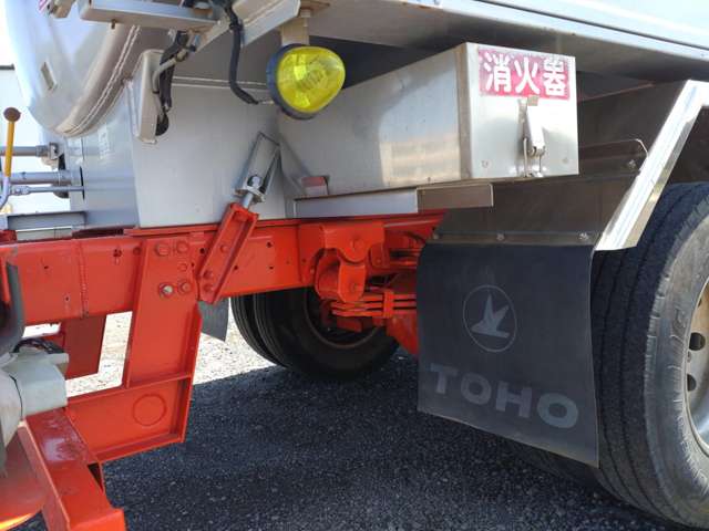 中古タンクローリー 日野 デュトロ