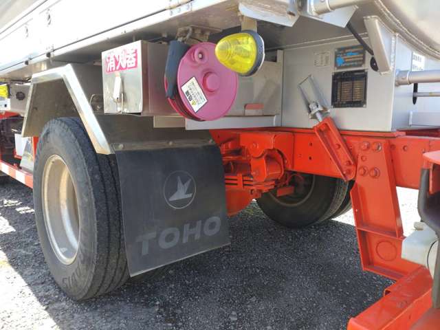 中古タンクローリー 日野 デュトロ