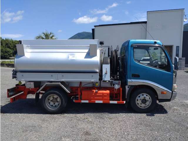 中古タンクローリー 日野 デュトロ