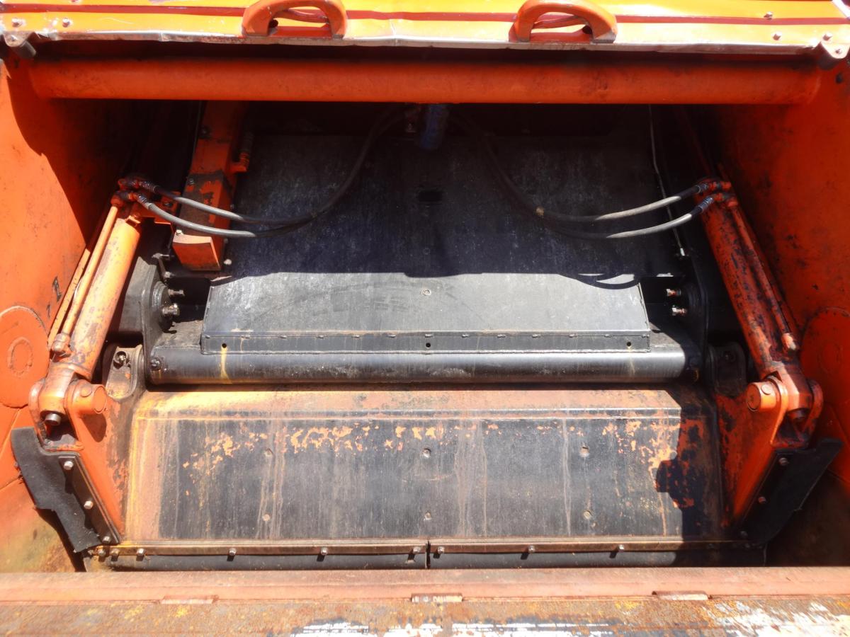 中古塵芥車(パッカー車) 三菱ふそう ファイター