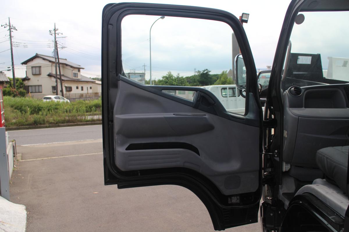 中古ダンプ 三菱ふそう キャンター