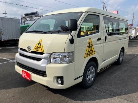 中古バス トヨタ ハイエース
