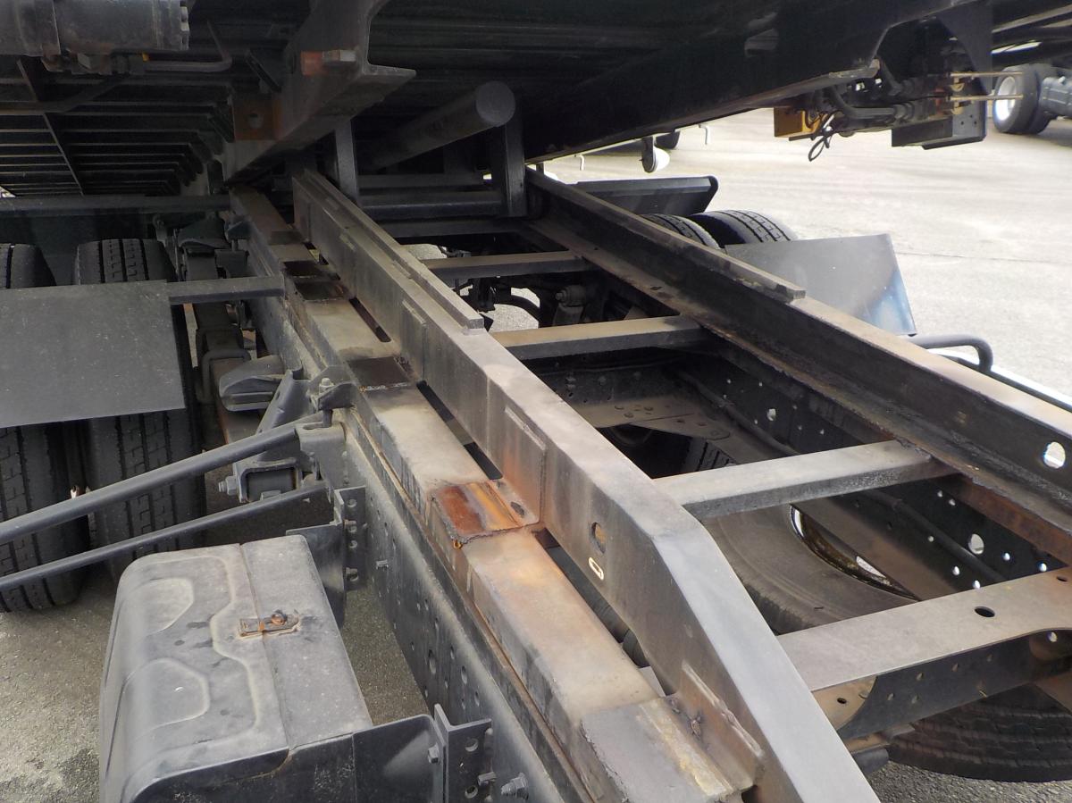 中古キャリアカー(積載車) いすゞ エルフ