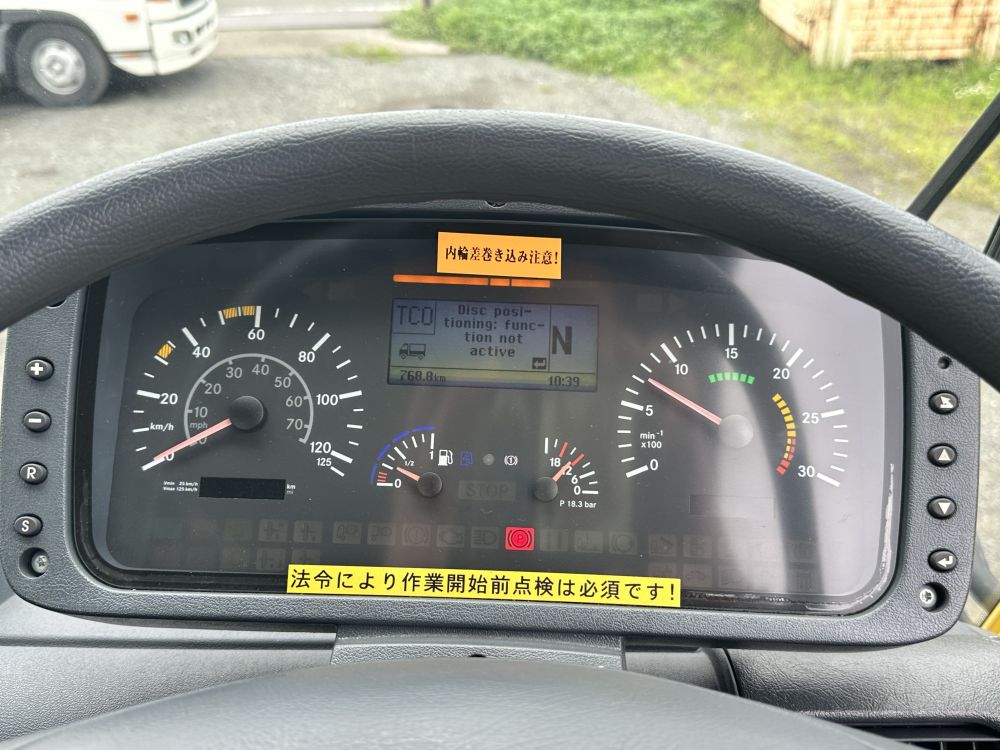 中古クレーン メルセデス・ベンツ 