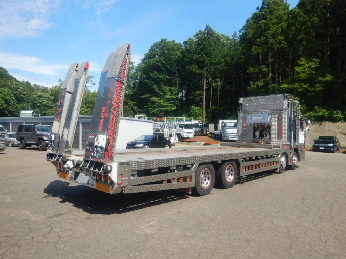 中古セルフローダー UDトラックス ビッグサム
