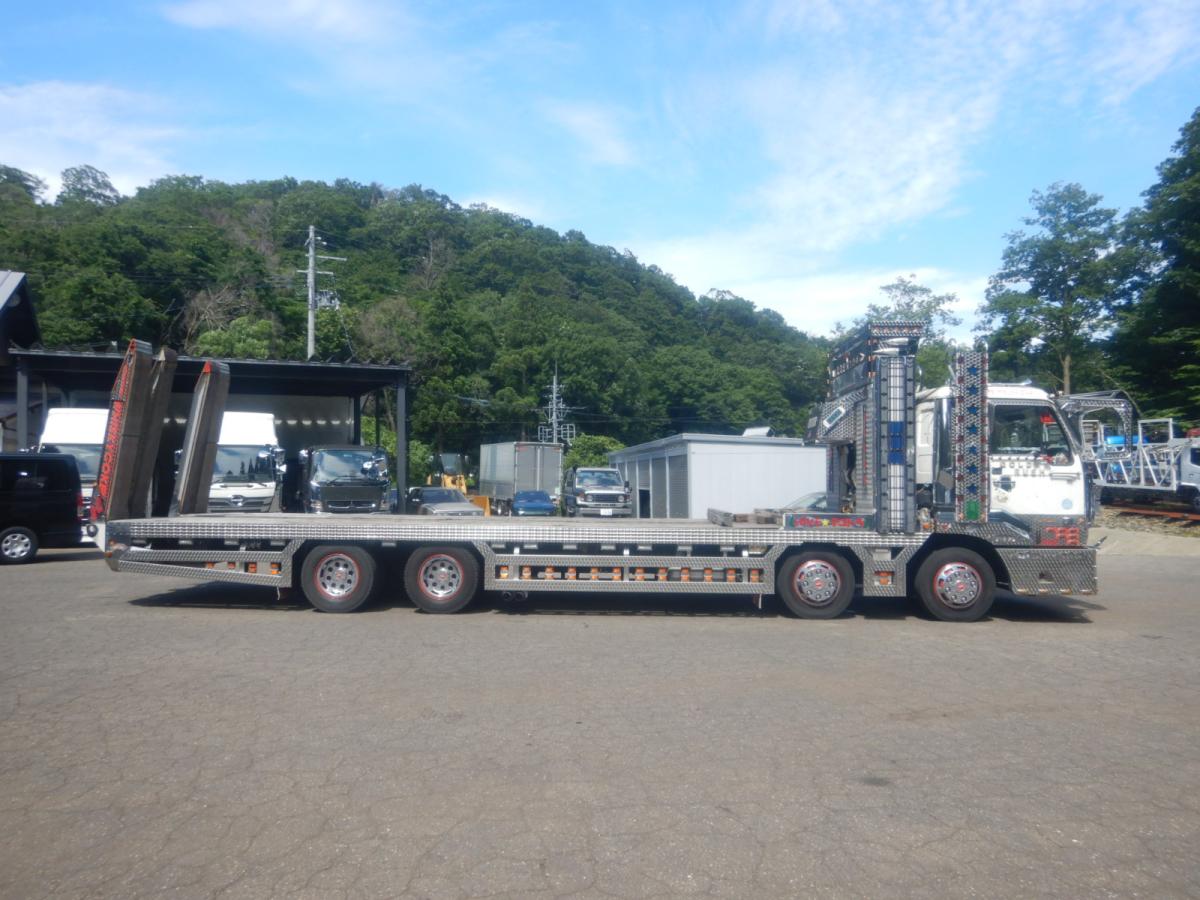 中古セルフローダー UDトラックス ビッグサム