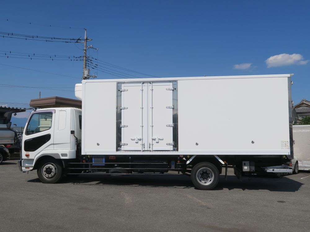 中古冷凍バン 三菱ふそう ファイター