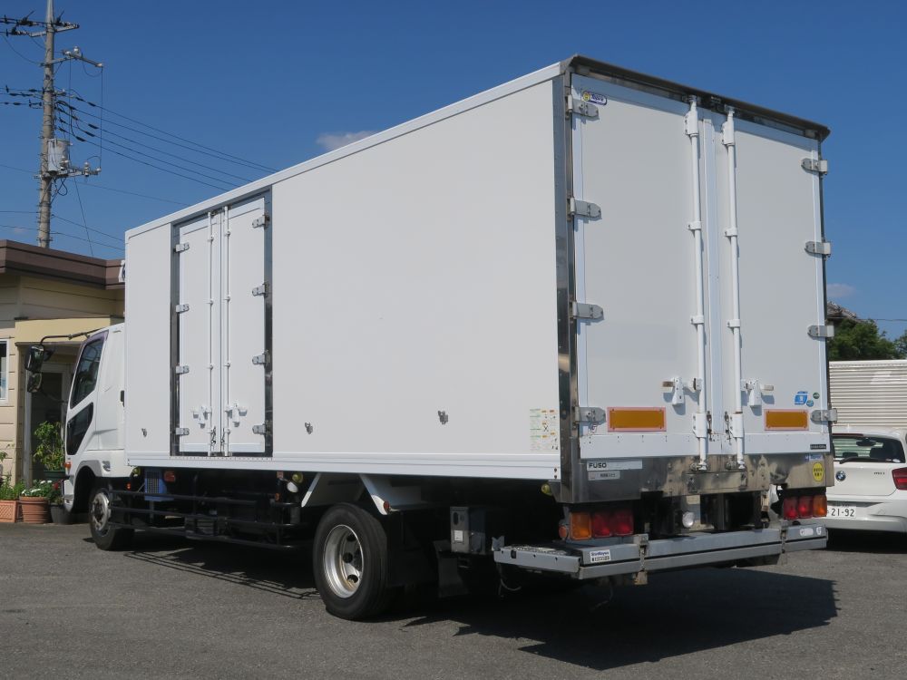 中古冷凍バン 三菱ふそう ファイター