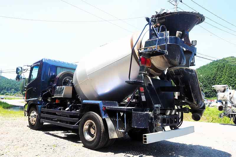 中古ミキサー車(生コン車) 日野 レンジャー