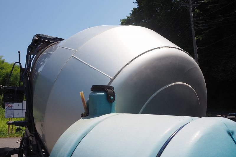 中古ミキサー車(生コン車) 日野 レンジャー