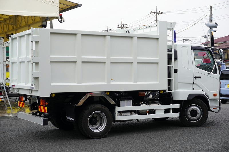 中古深ダンプ 三菱ふそう ファイター