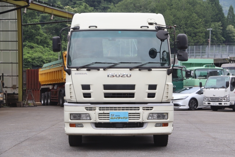 中古トラクタ いすゞ ギガ