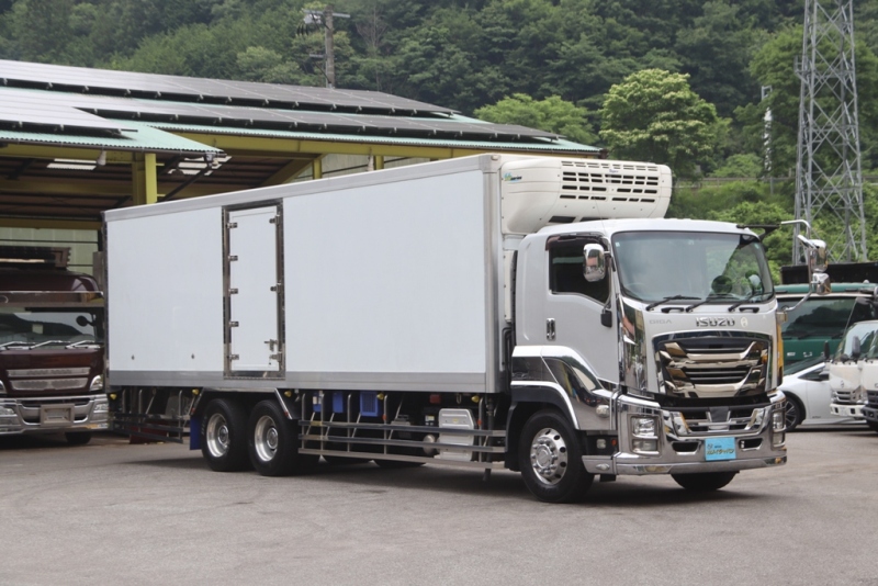 中古冷凍バン いすゞ ギガ