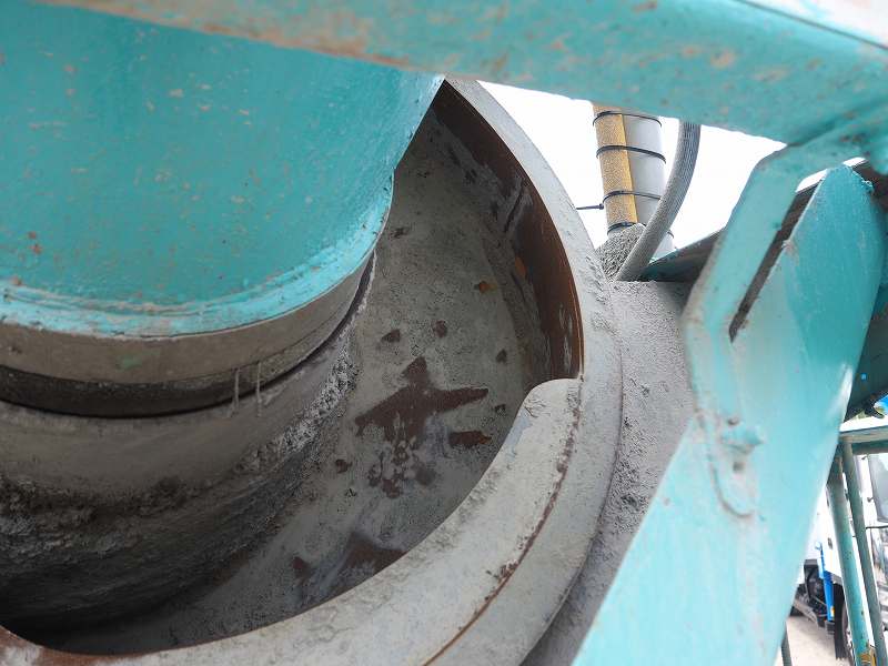 中古ミキサー車(生コン車) いすゞ エルフ