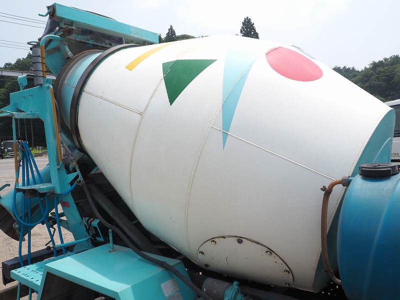 中古ミキサー車(生コン車) いすゞ エルフ