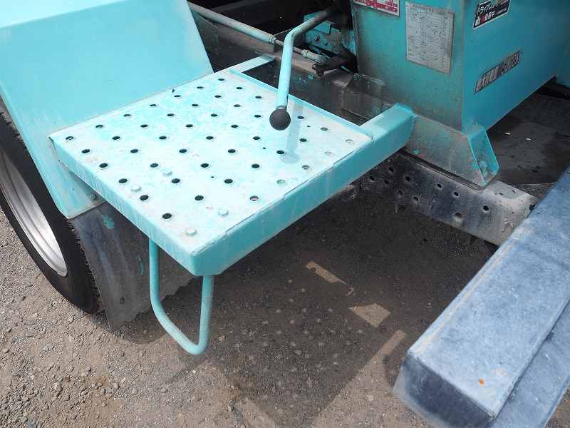 中古ミキサー車(生コン車) いすゞ エルフ