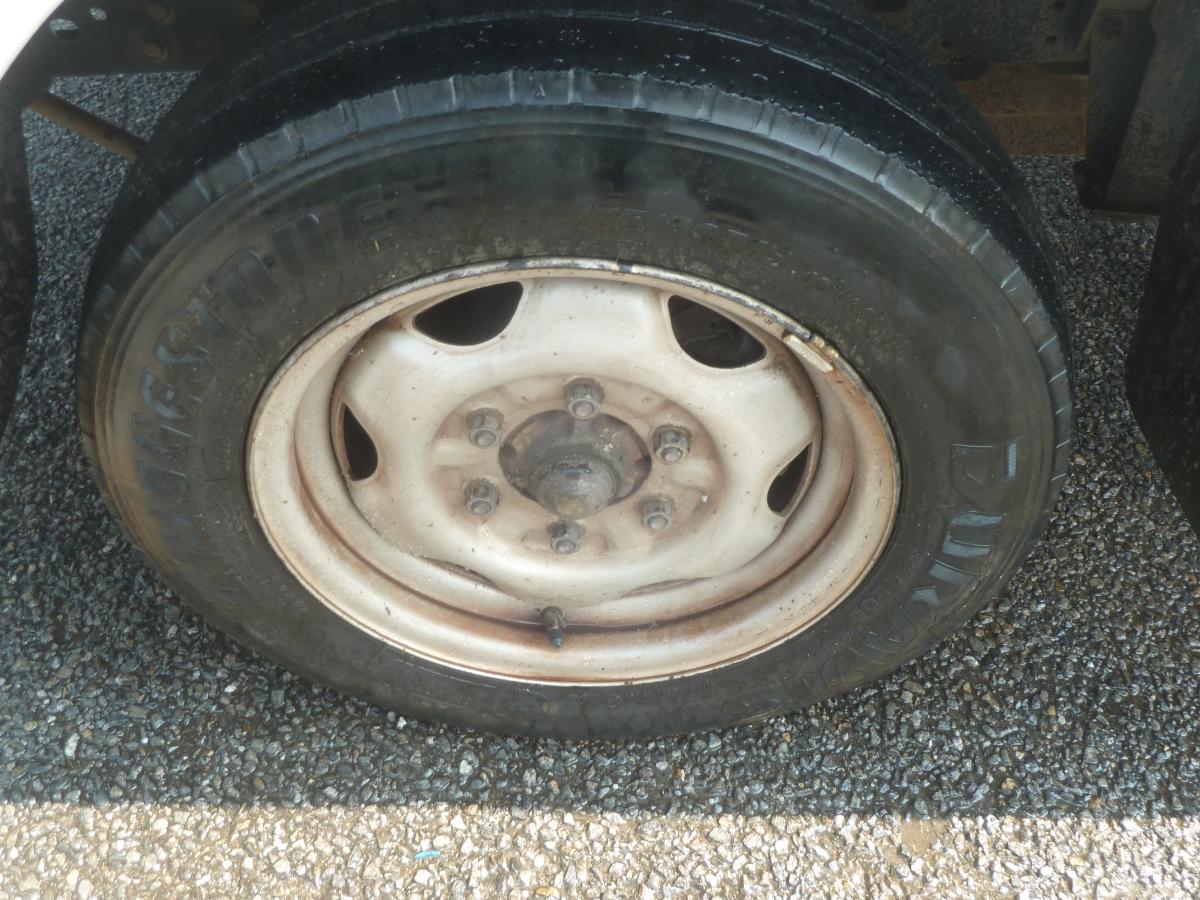 中古平ボディ ニッサン アトラス