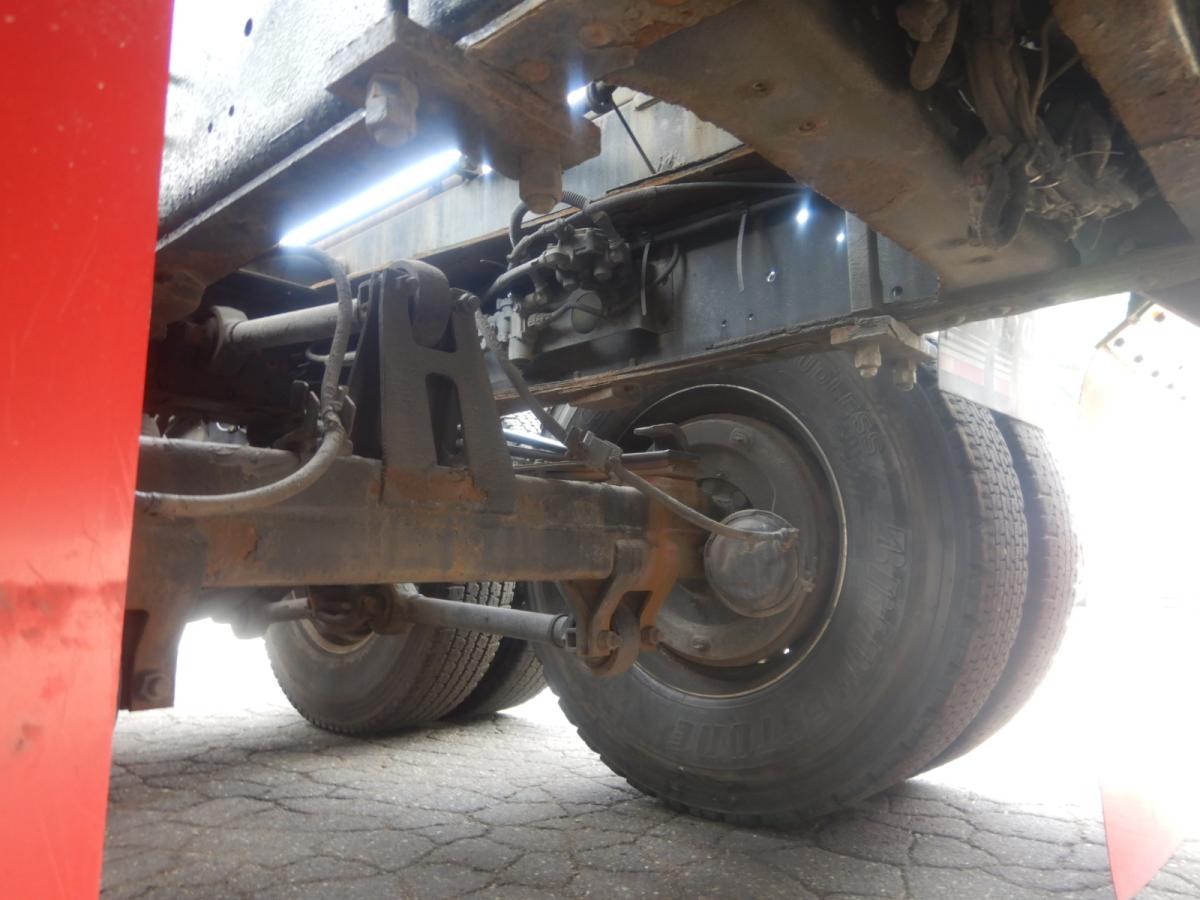 中古粉粒体運搬車 UDトラックス クオン