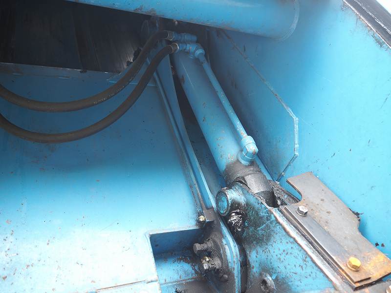 中古塵芥車(パッカー車) いすゞ エルフ