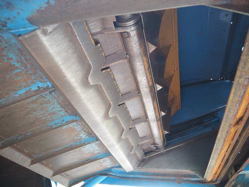 中古塵芥車(パッカー車) いすゞ エルフ