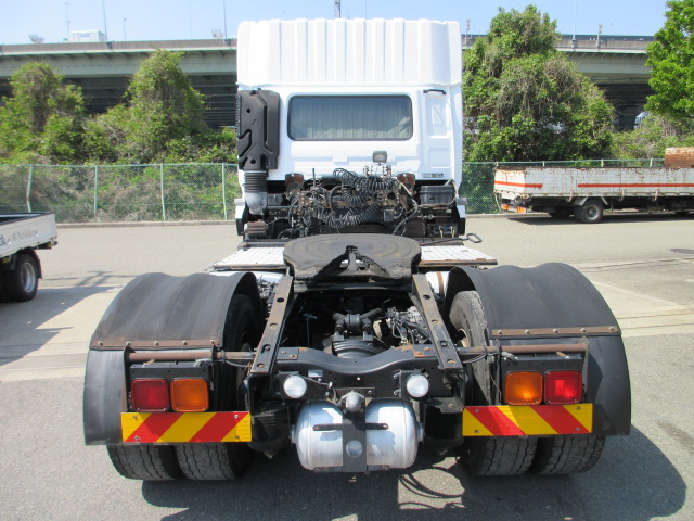 中古トラクタ UDトラックス クオン
