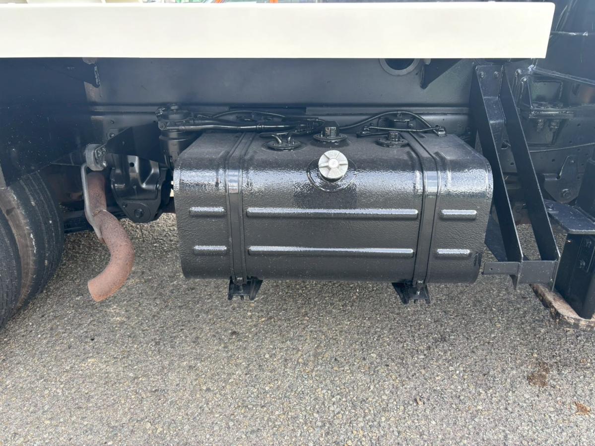 中古高所作業車 日野 デュトロ