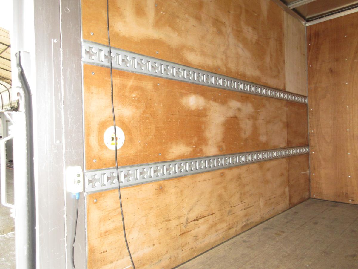 中古アルミバン トヨタ ダイナ