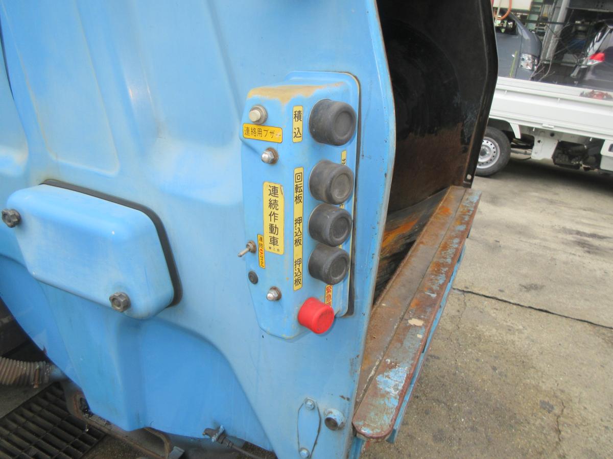 中古塵芥車(パッカー車) UDトラックス コンドル