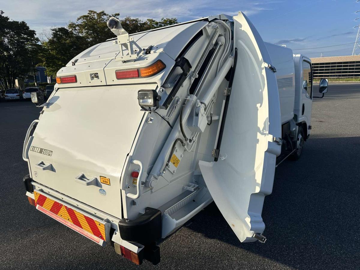 中古塵芥車(パッカー車) いすゞ エルフ