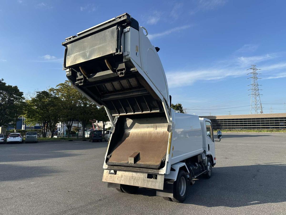 中古塵芥車(パッカー車) いすゞ エルフ