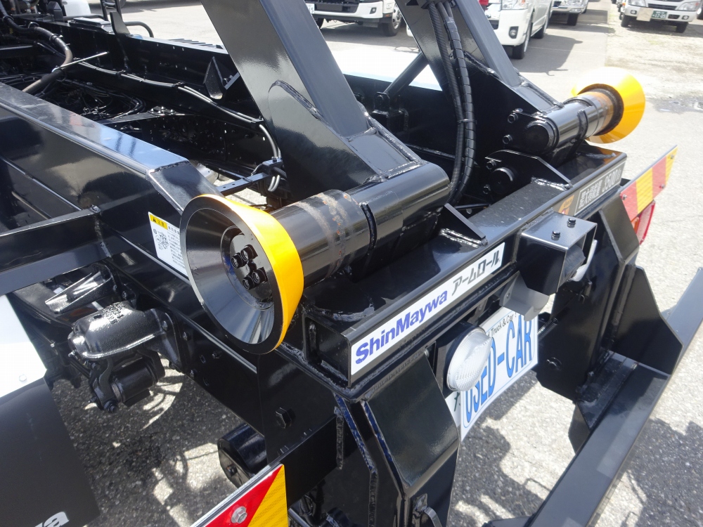 中古コンテナ車 三菱ふそう ファイター