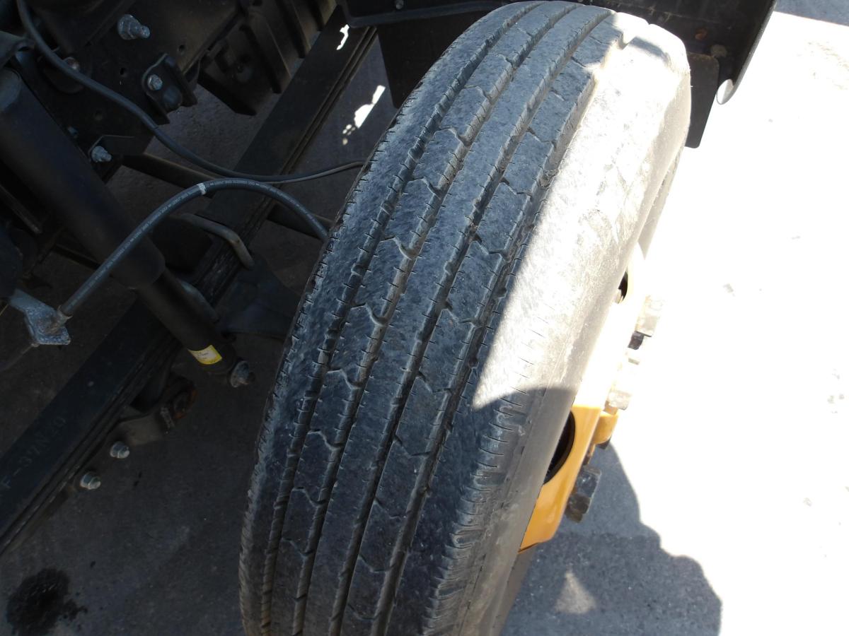 中古高所作業車 日野 デュトロ