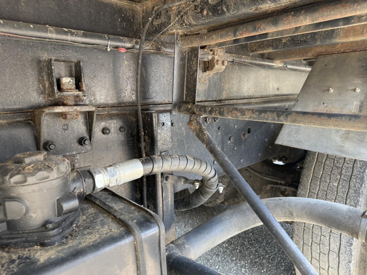 中古チップ運搬車 三菱 