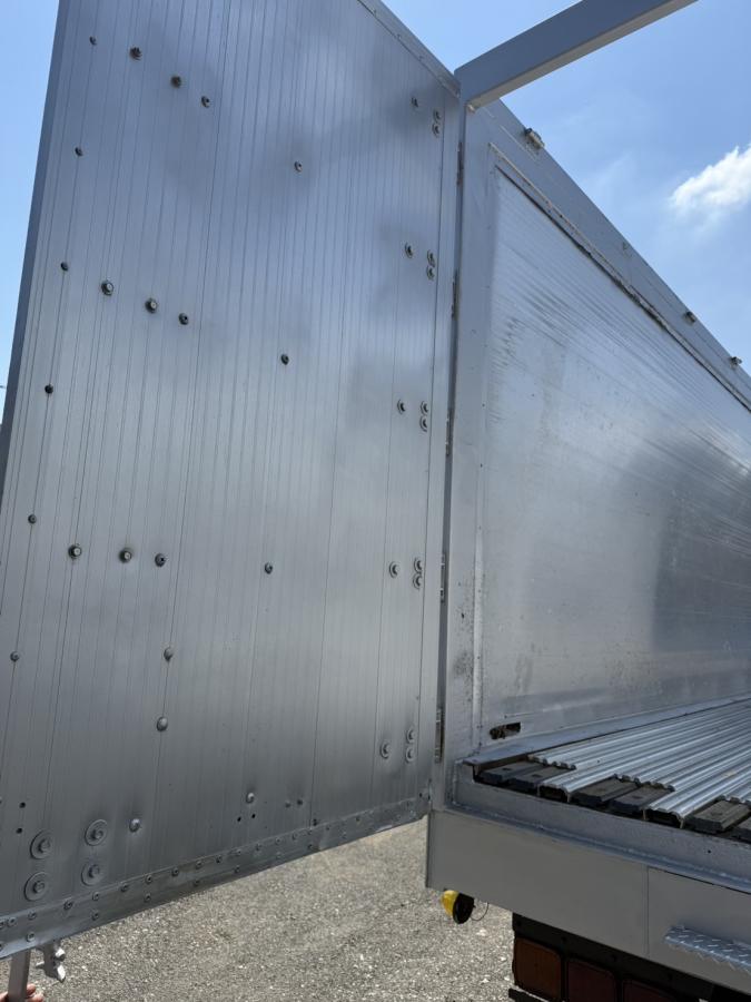 中古チップ運搬車 三菱 