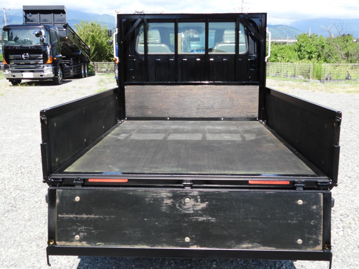 中古平ボディ いすゞ エルフ