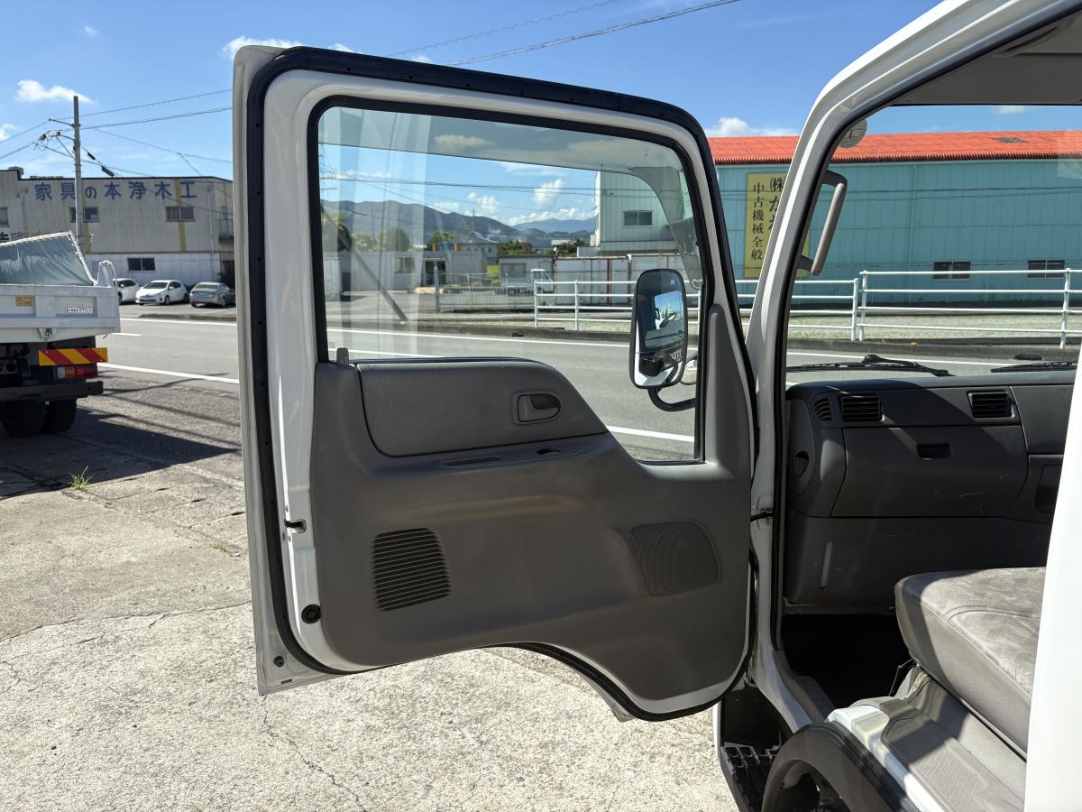 中古ダンプ マツダ タイタン