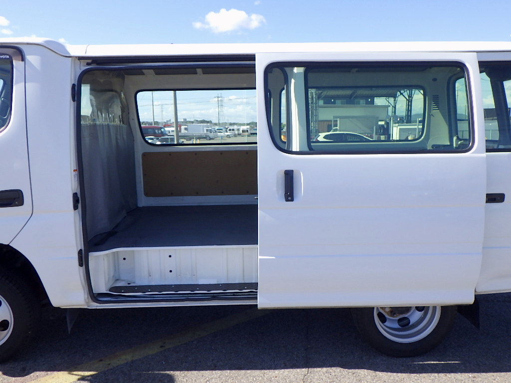 中古ルートバン トヨタ ダイナ