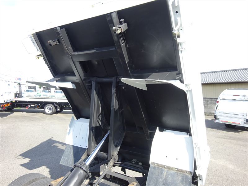 中古ダンプ いすゞ エルフ