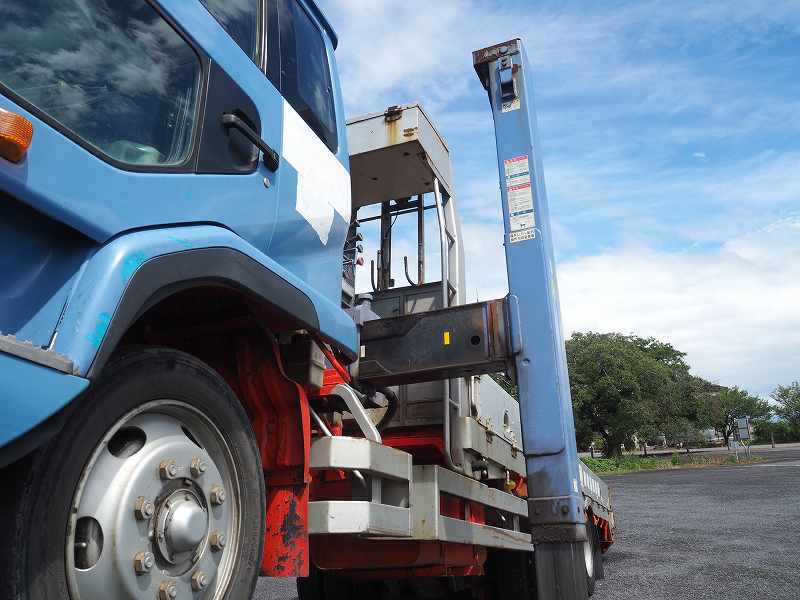 中古セルフクレーン UDトラックス コンドル