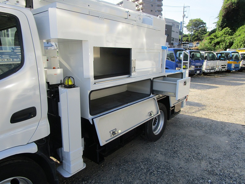 中古高所作業車 トヨタ ダイナ