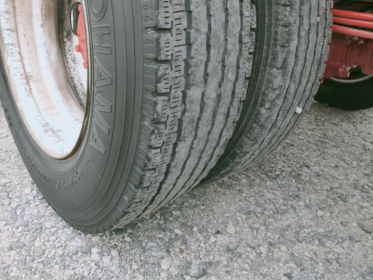 中古平ボディ 三菱ふそう キャンター